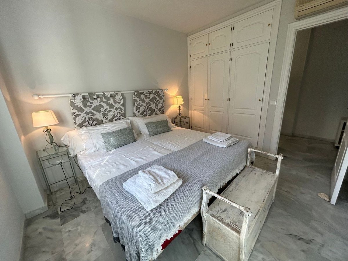 3 Bed Middle Floor Apartment in Marbella
