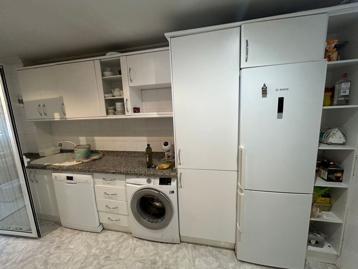 3 Bed Middle Floor Apartment in Marbella