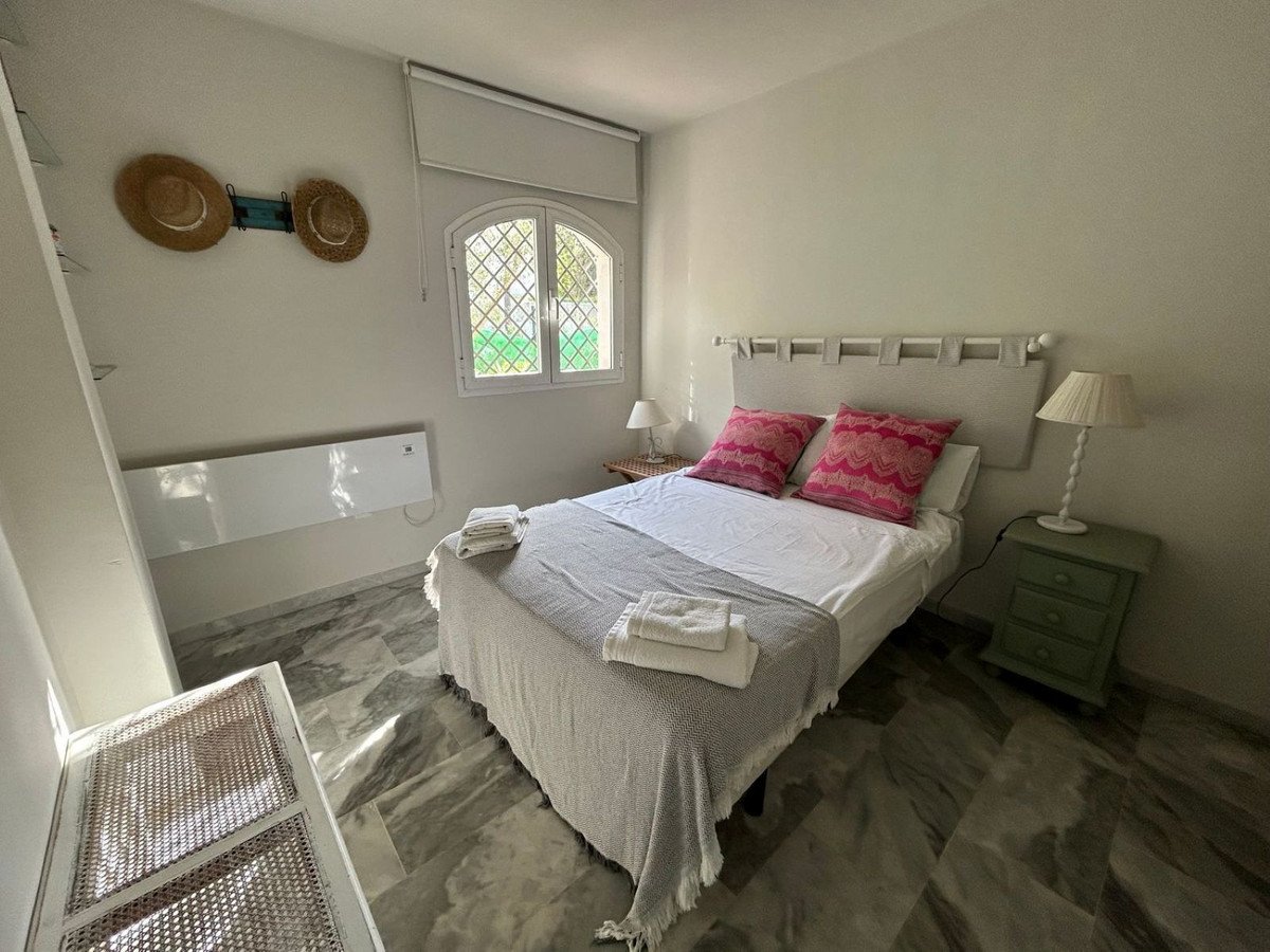 3 Bed Middle Floor Apartment in Marbella