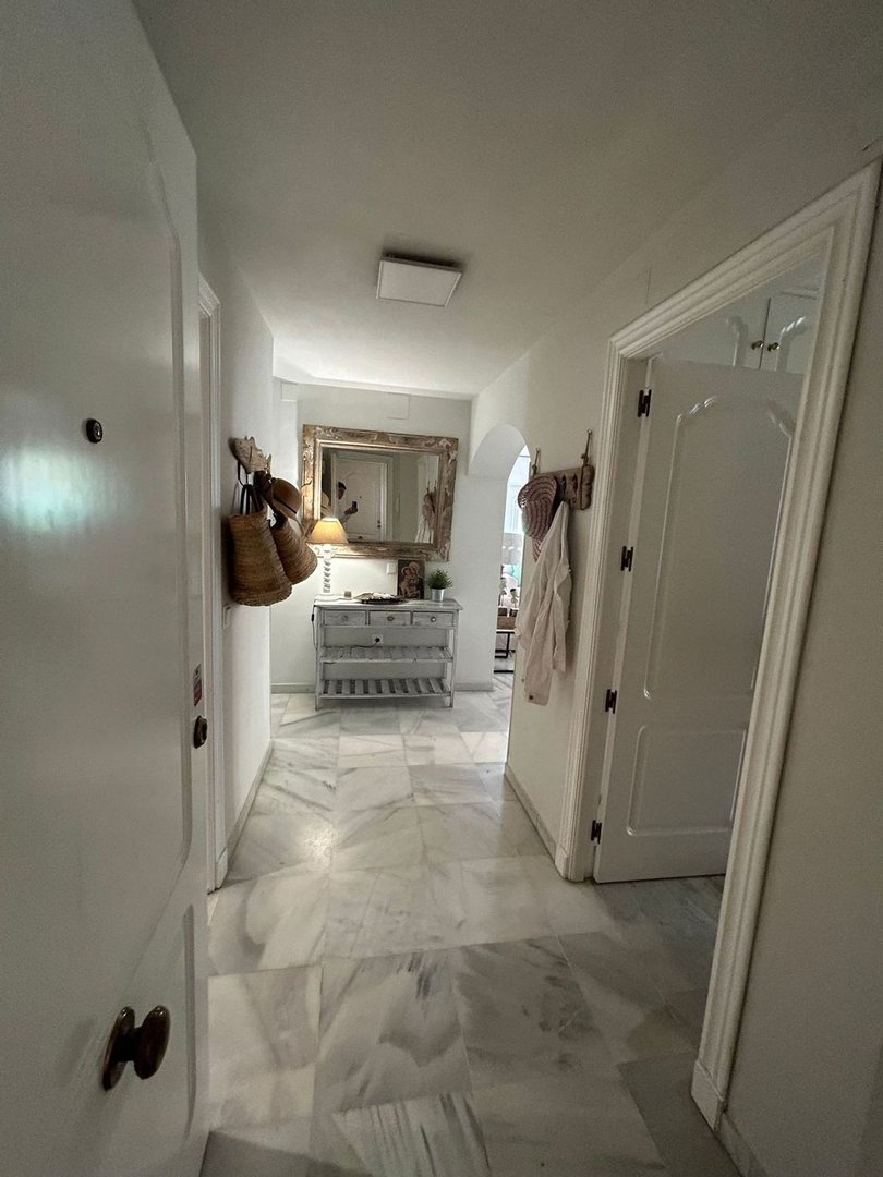 3 Bed Middle Floor Apartment in Marbella