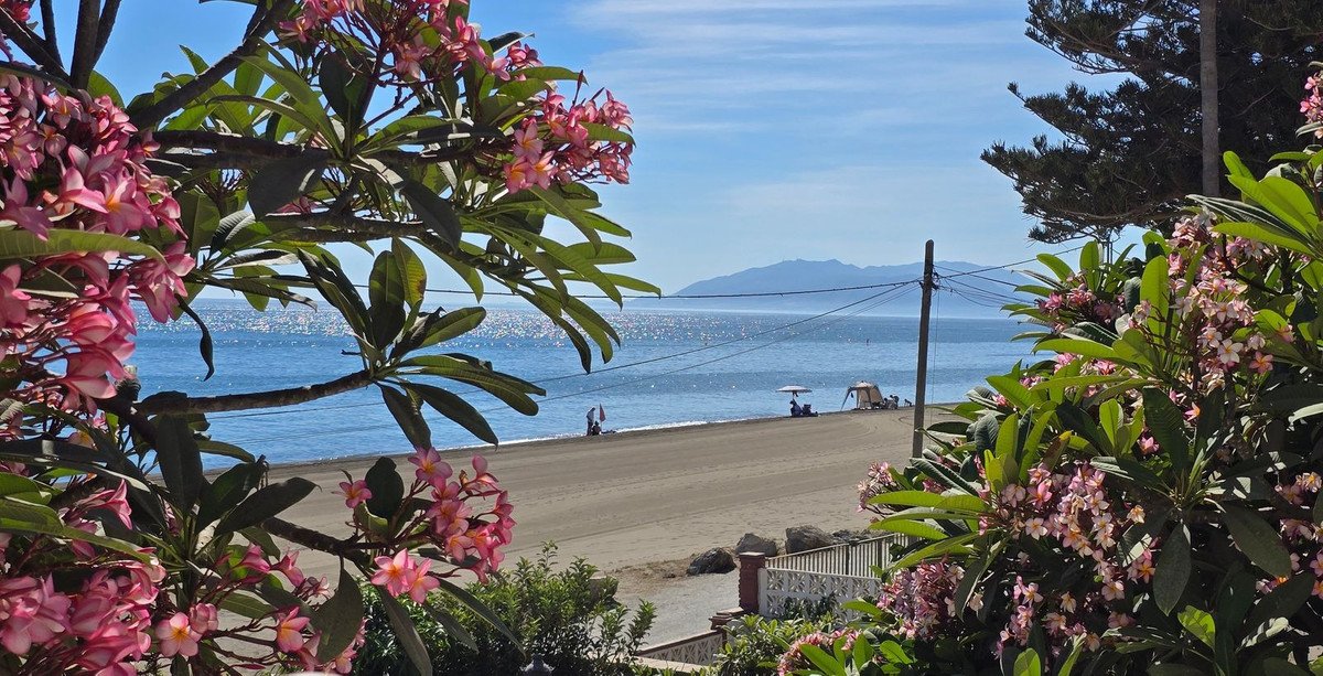 4 Bed Semi-Detached House in Torre de Benagalbón