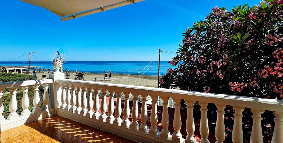 4 Bed Semi-Detached House in Torre de Benagalbón