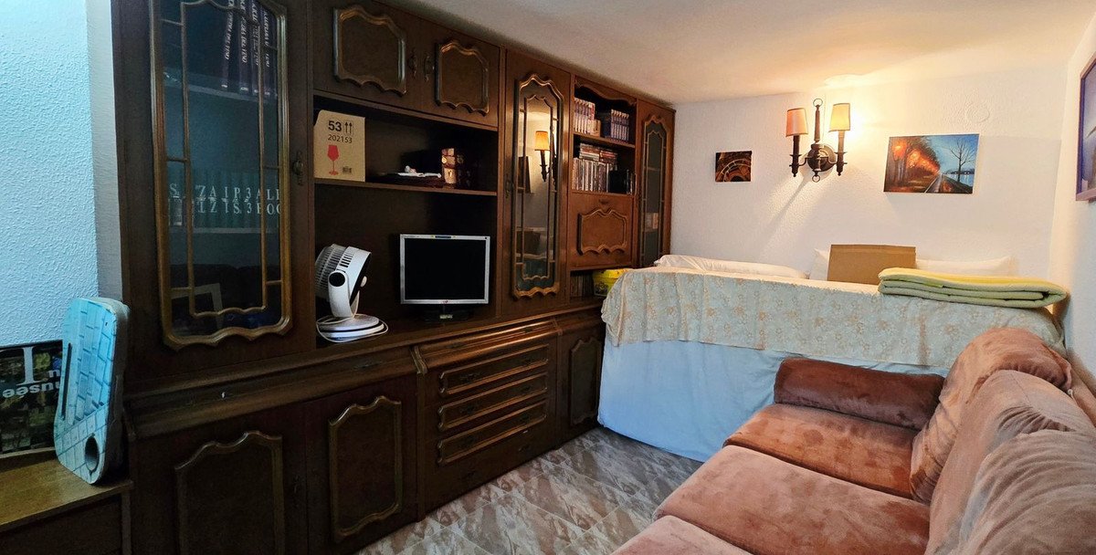 4 Bed Semi-Detached House in Torre de Benagalbón