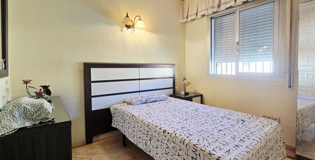 4 Bed Semi-Detached House in Torre de Benagalbón