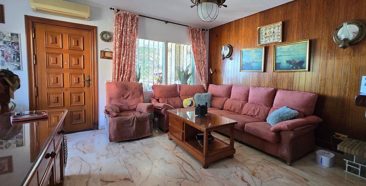 4 Bed Semi-Detached House in Torre de Benagalbón