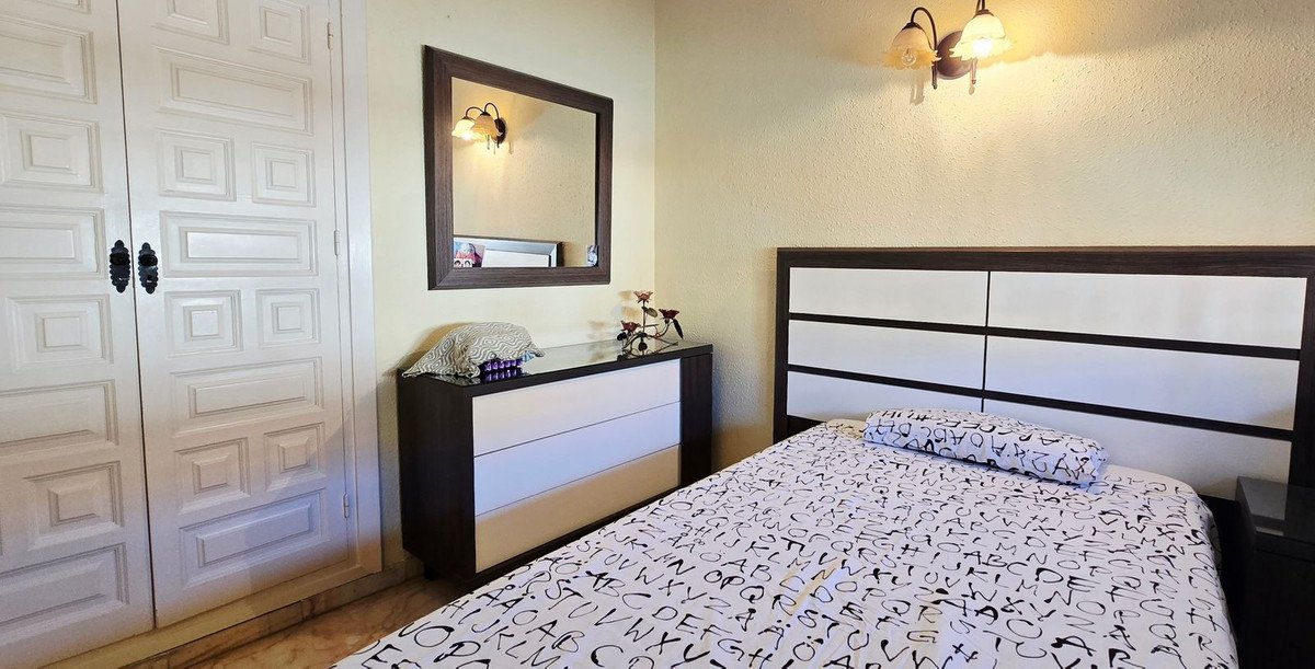 4 Bed Semi-Detached House in Torre de Benagalbón