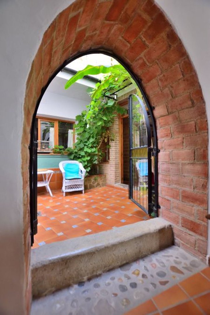 5 Bed Townhouse in Benaoján