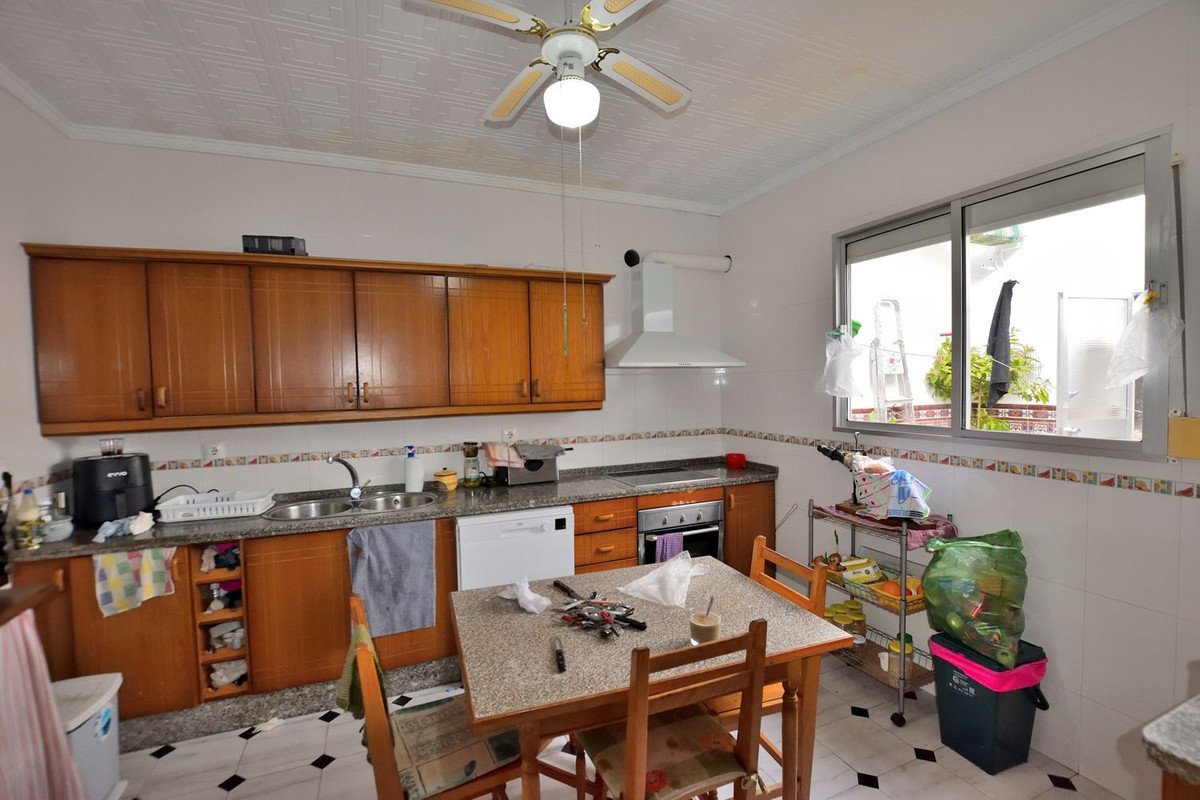 4 Bed Townhouse in El Gastor