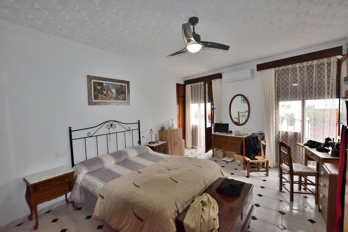 4 Bed Townhouse in El Gastor