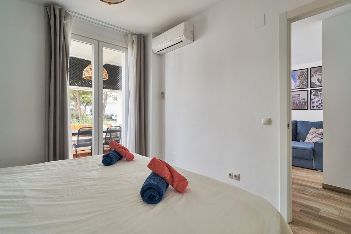 2 Bed Middle Floor Apartment in Elviria