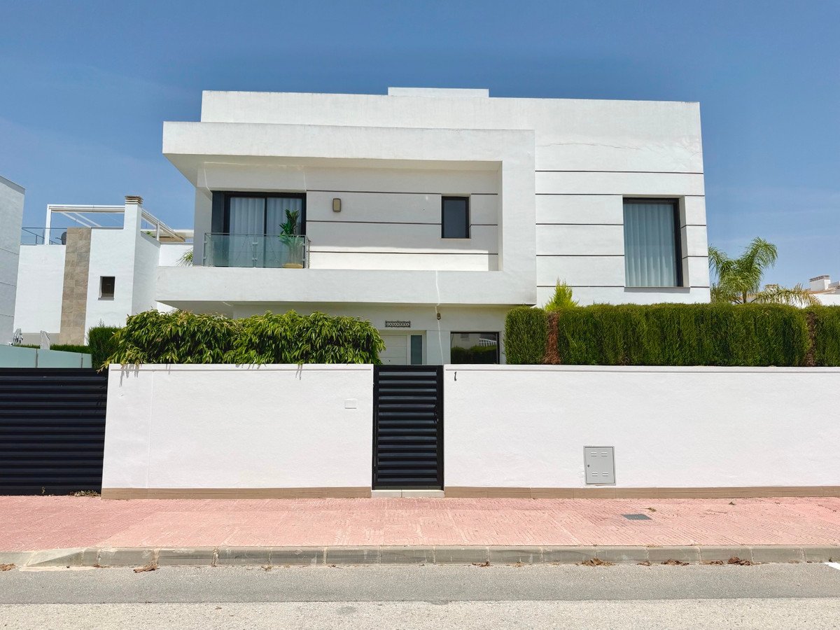 4 Bed Detached Villa in Ciudad Quesada