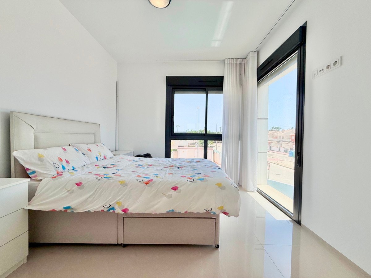4 Bed Detached Villa in Ciudad Quesada