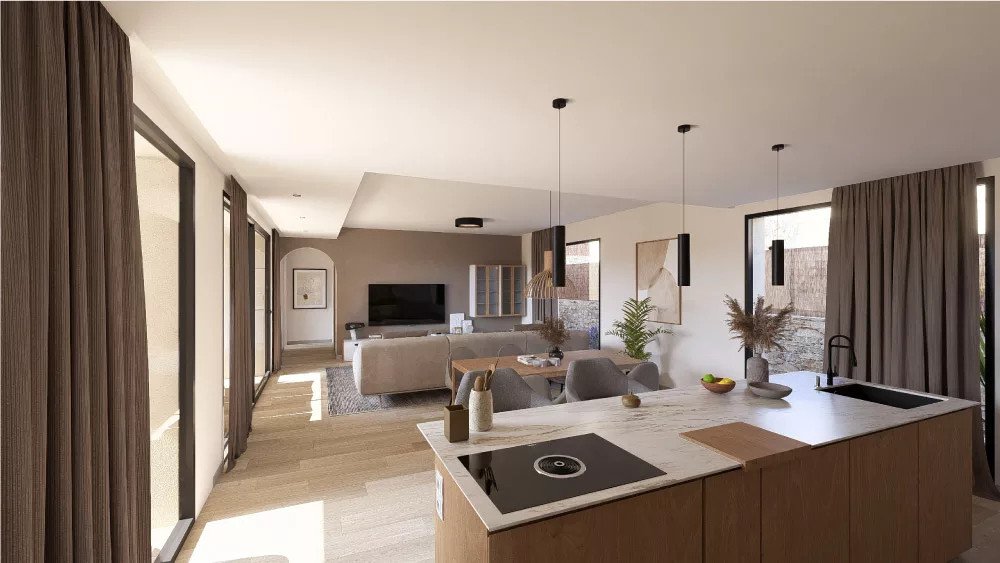 4 Bed New Development in Altaona Golf and Country Club