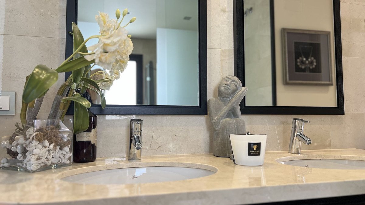 3 Bed Penthouse in La Quinta