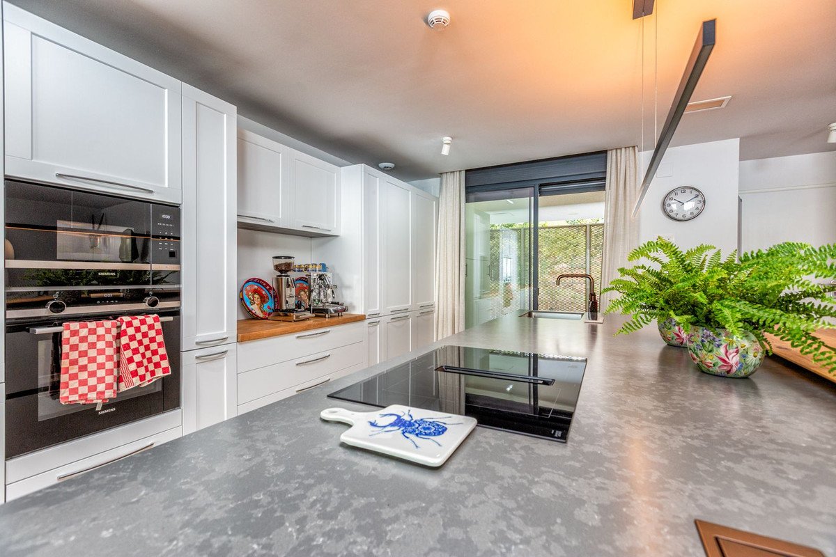3 Bed Ground Floor Apartment in Higueron