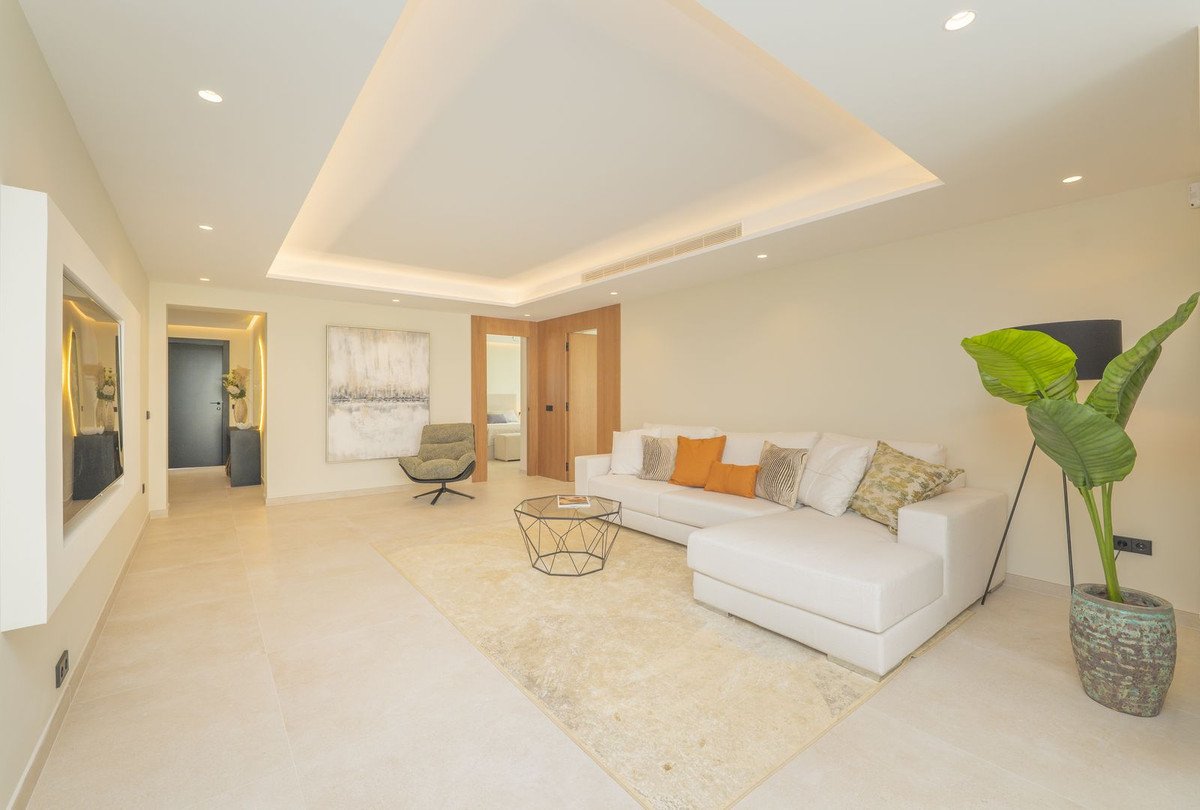 4 Bed Detached Villa in Atalaya