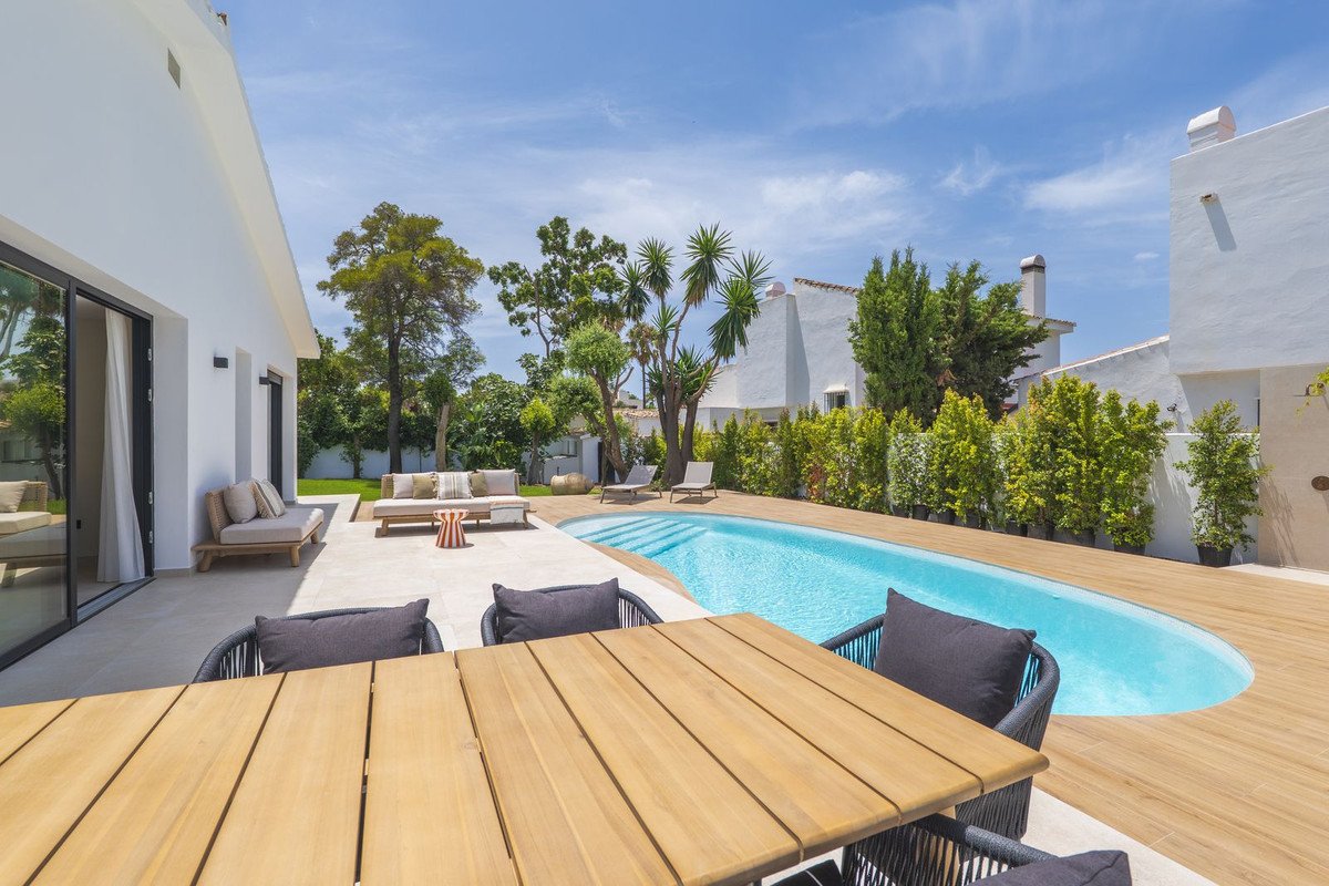 4 Bed Detached Villa in Atalaya