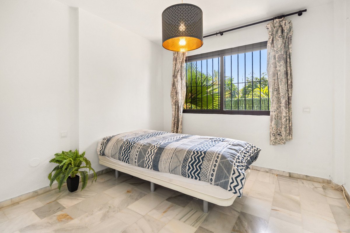 2 Bed Ground Floor Apartment in Estepona