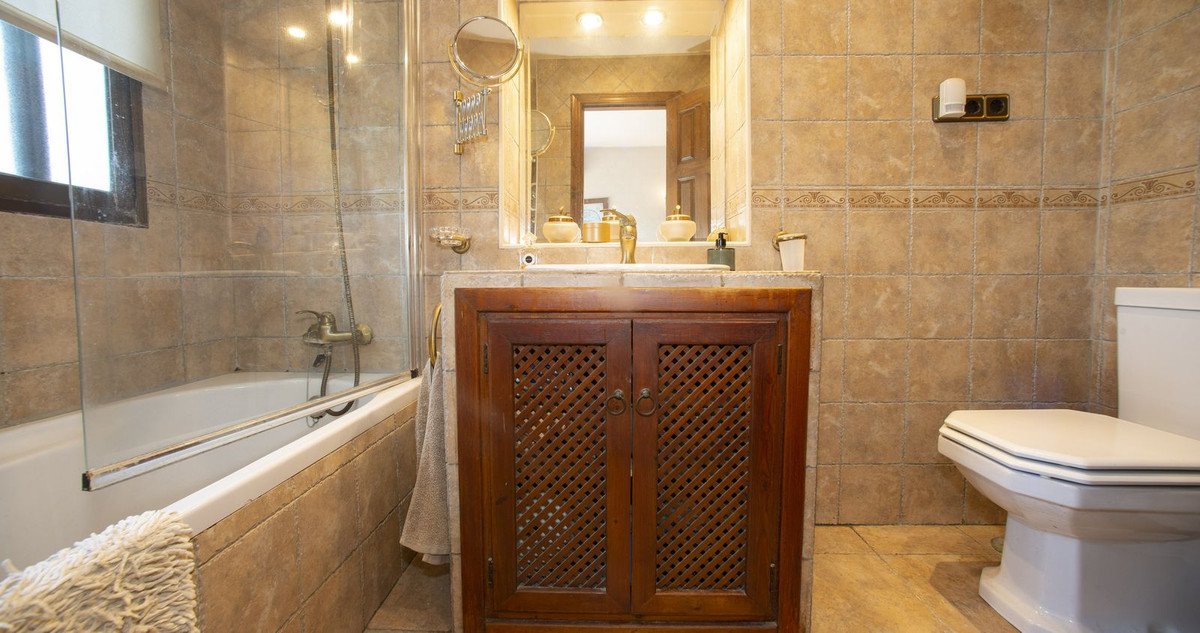 3 Bed Ground Floor Apartment in Nueva Andalucía