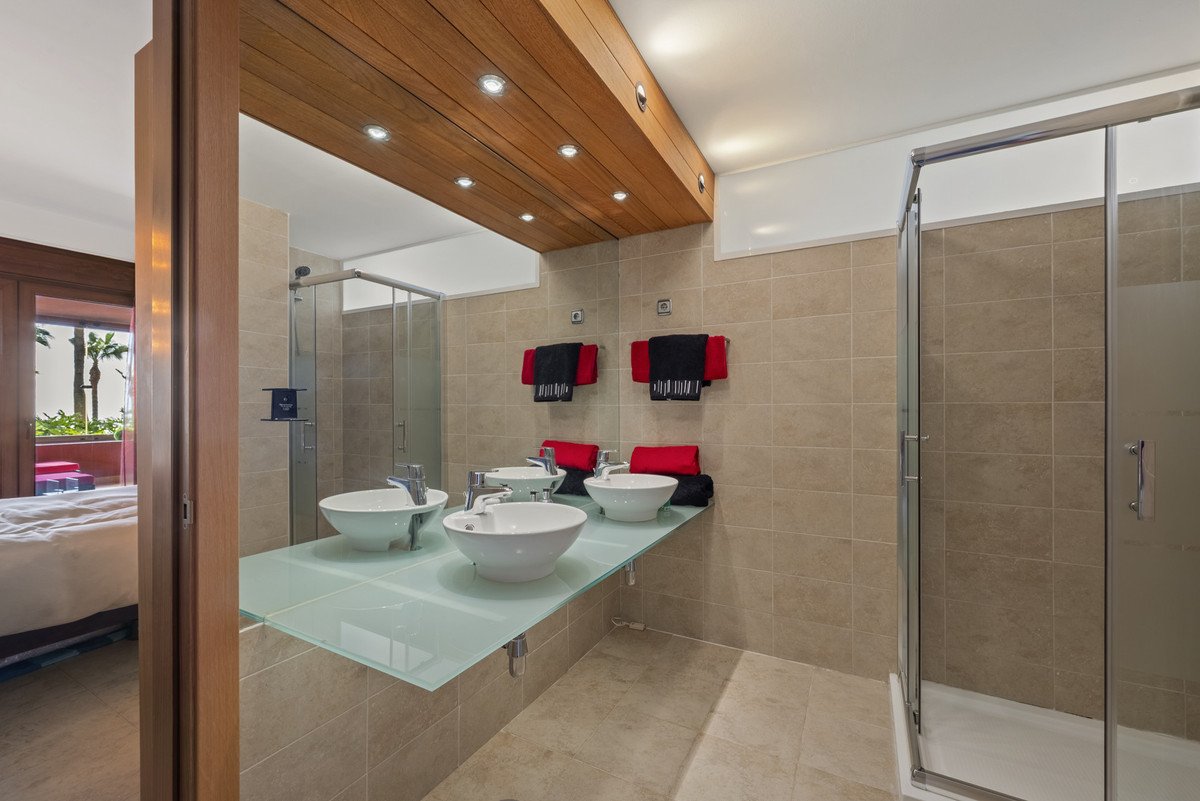 2 Bed Ground Floor Apartment in Higueron