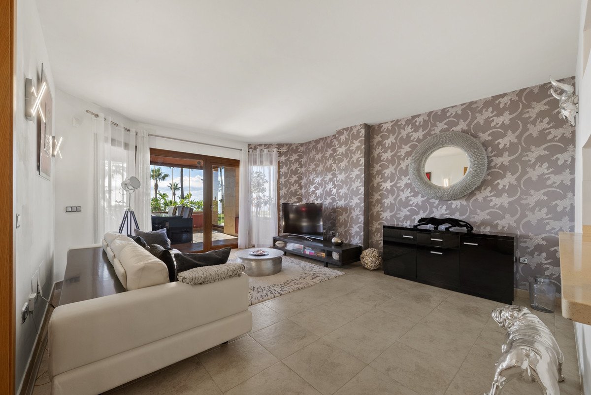 2 Bed Ground Floor Apartment in Higueron
