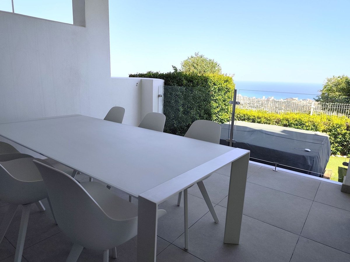 2 Bed Ground Floor Apartment in Benalmadena