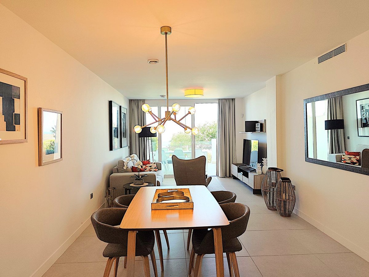 2 Bed Ground Floor Apartment in Benalmadena