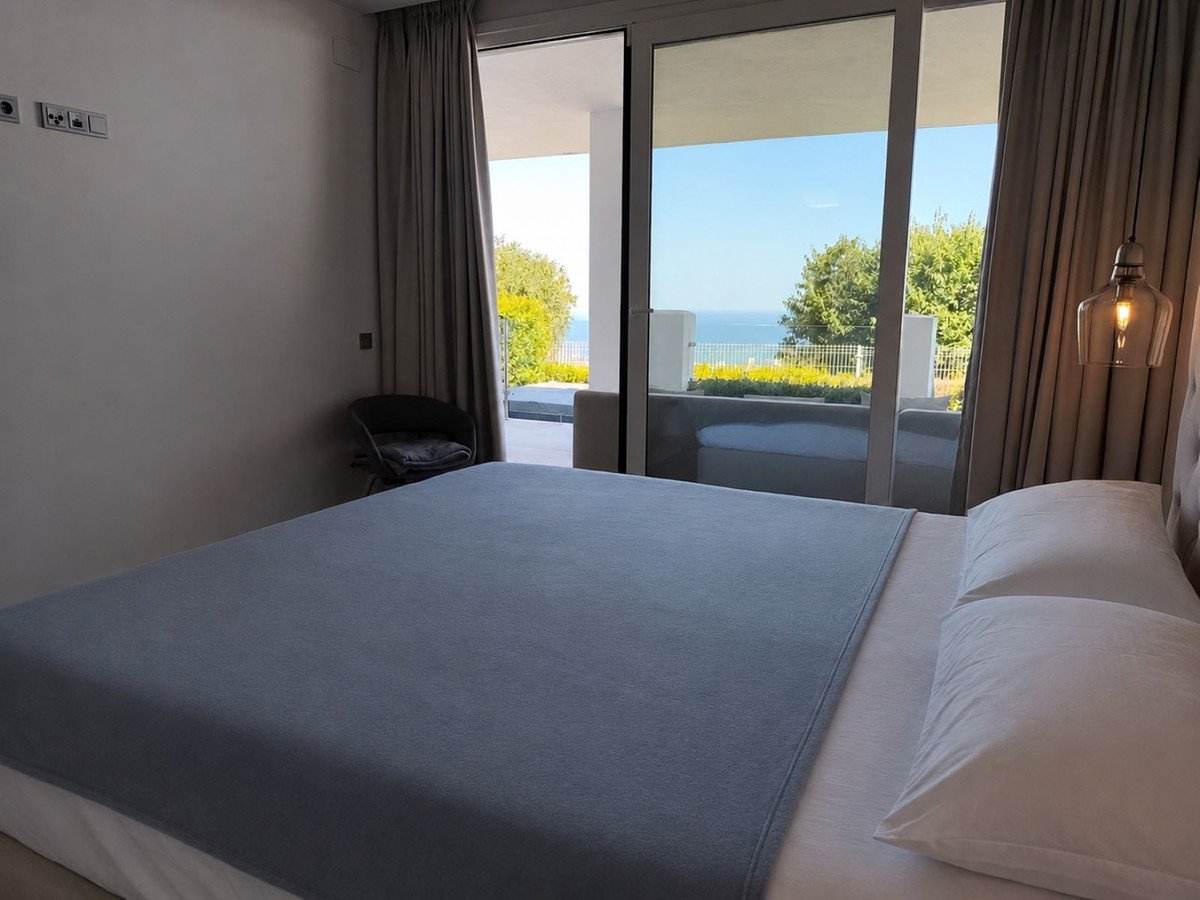 2 Bed Ground Floor Apartment in Benalmadena