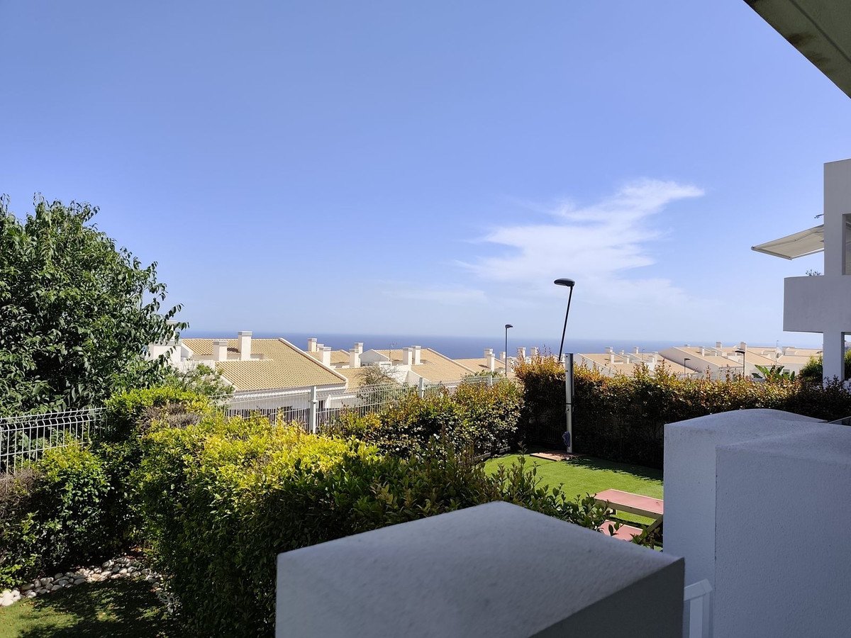 2 Bed Ground Floor Apartment in Benalmadena