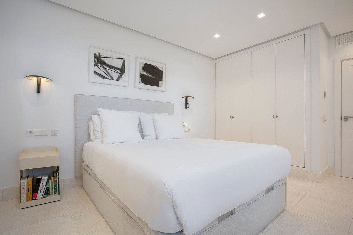 2 Bed Middle Floor Apartment in Guadalmina Alta