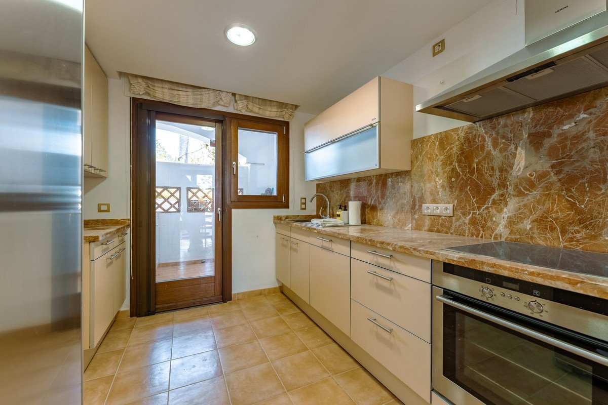 3 Bed Townhouse in El Paraiso
