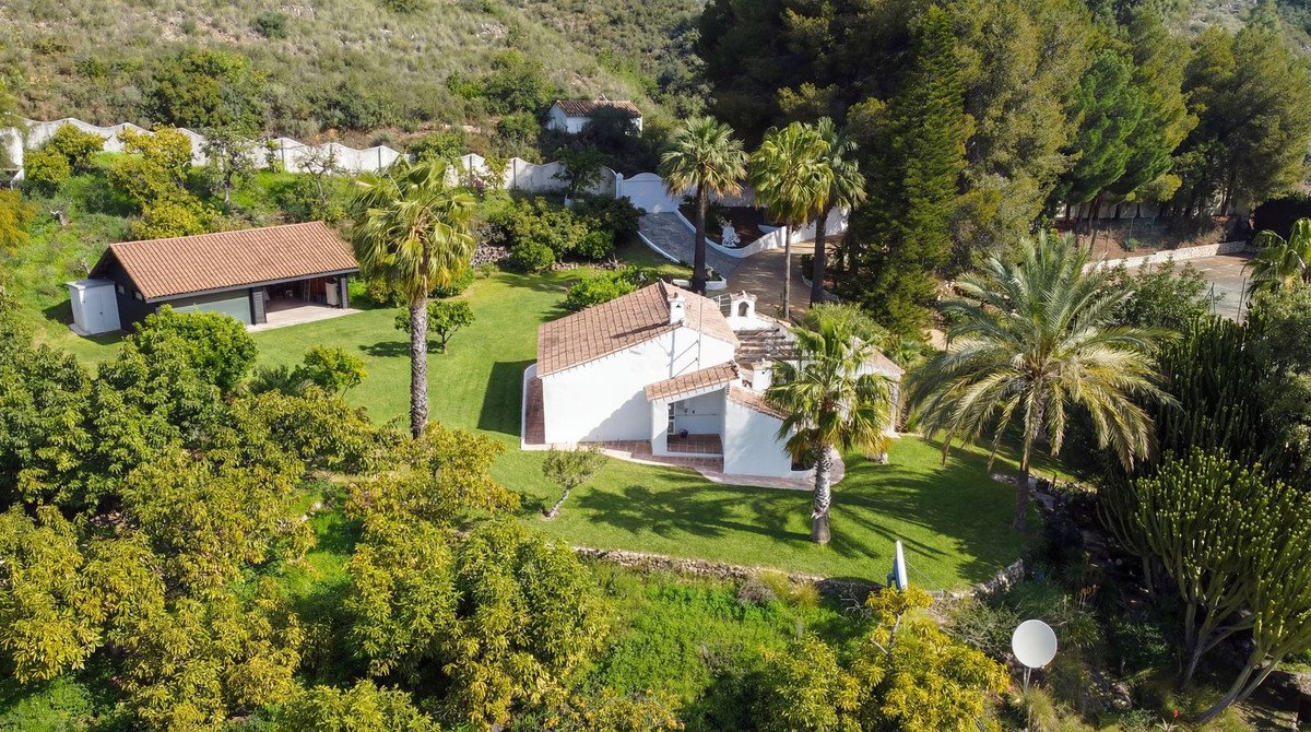 5 Bed Finca - Cortijo in Alhaurín el Grande