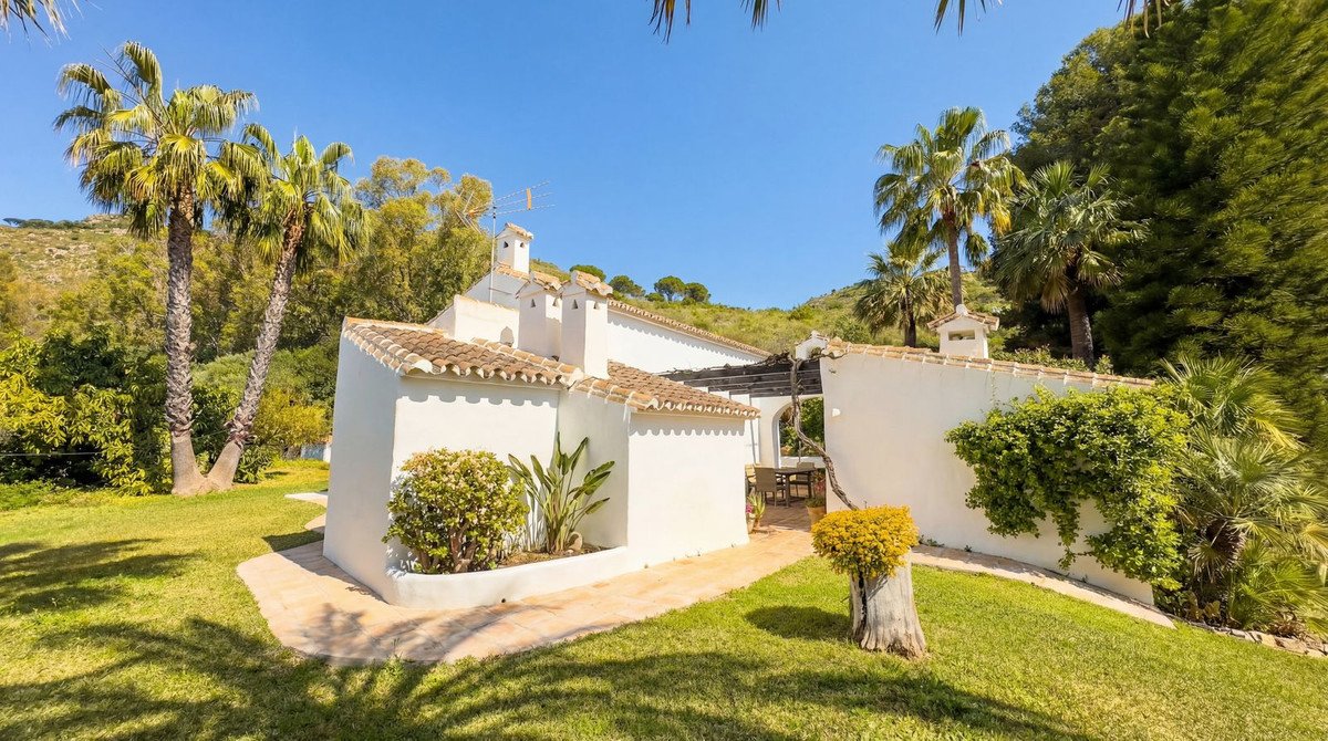 5 Bed Finca - Cortijo in Alhaurín el Grande
