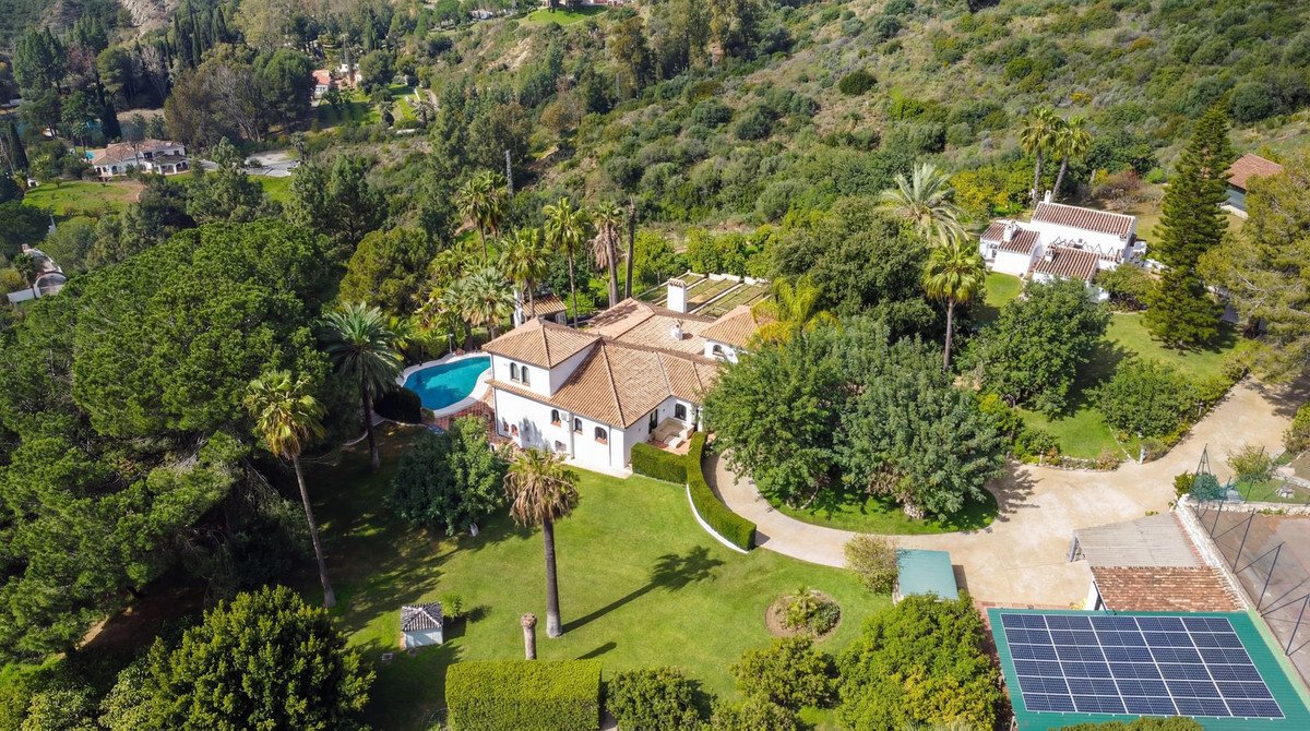 5 Bed Finca - Cortijo in Alhaurín el Grande