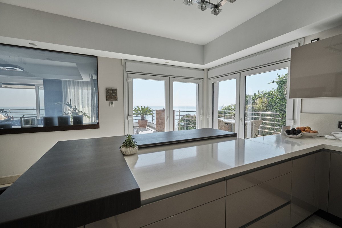 5 Bed Detached Villa in Manilva