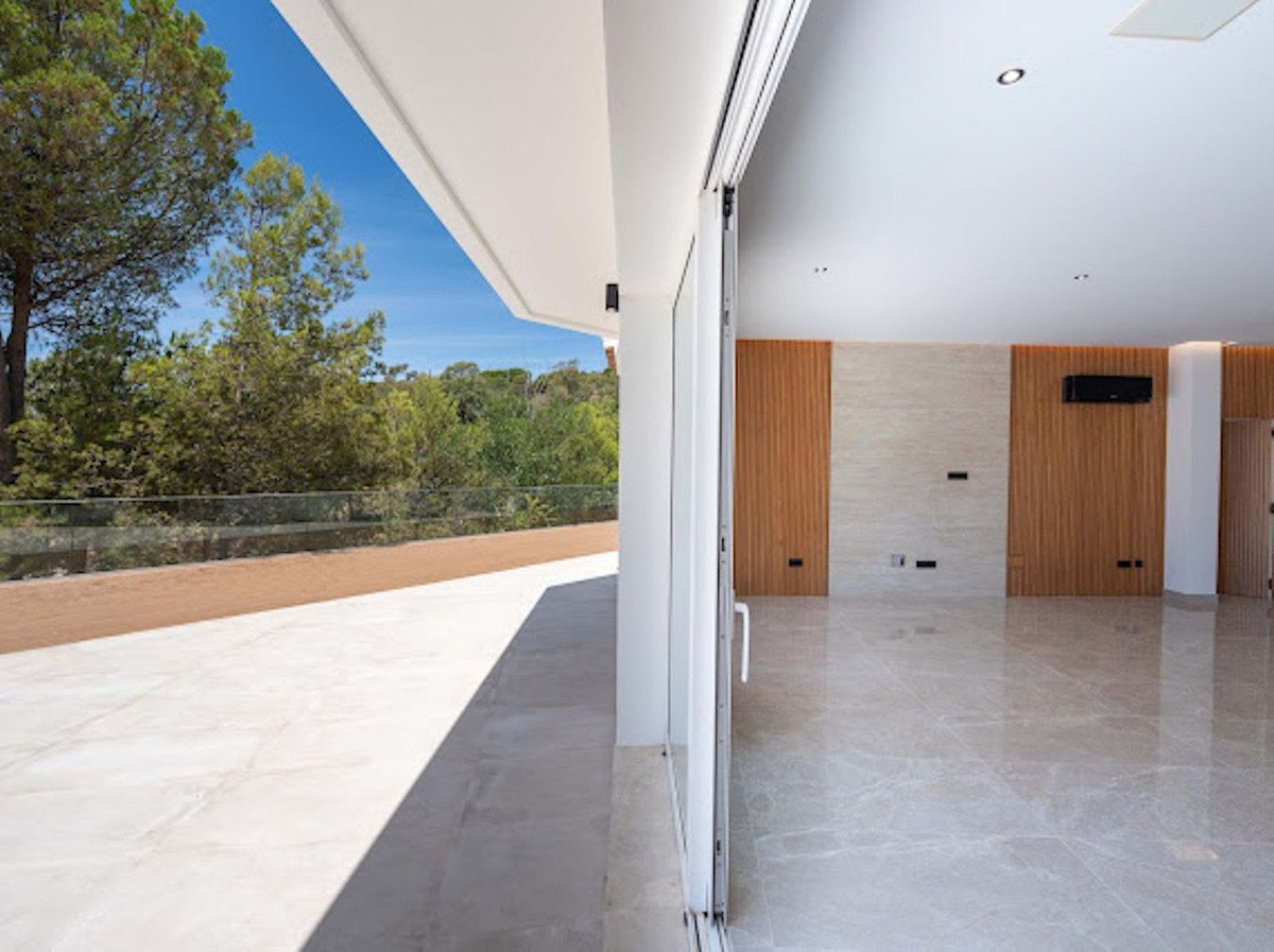 5 Bed Detached Villa in El Madroñal