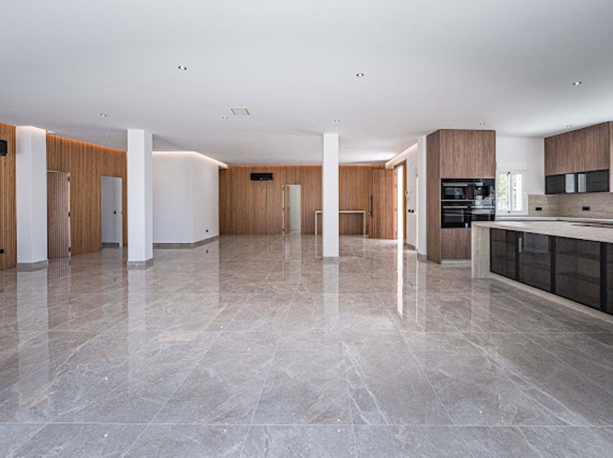 5 Bed Detached Villa in El Madroñal