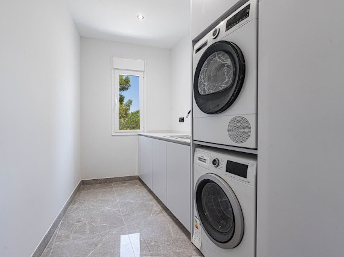 5 Bed Detached Villa in El Madroñal