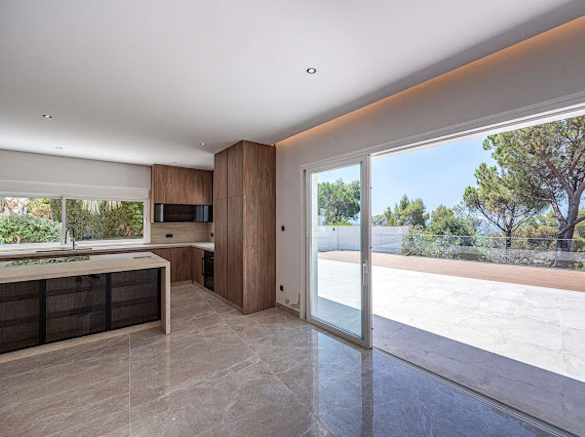 5 Bed Detached Villa in El Madroñal