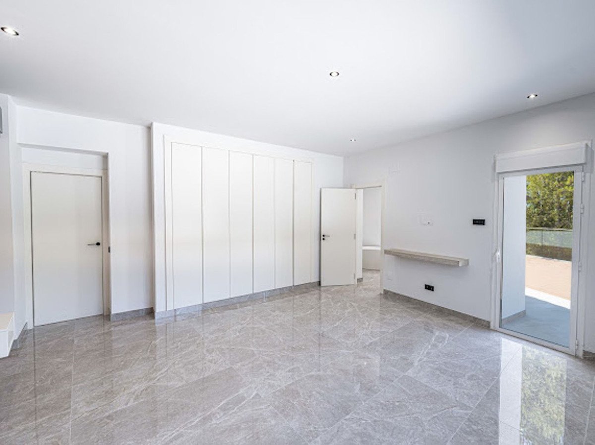 5 Bed Detached Villa in El Madroñal