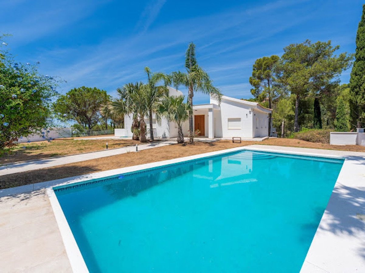 5 Bed Detached Villa in El Madroñal