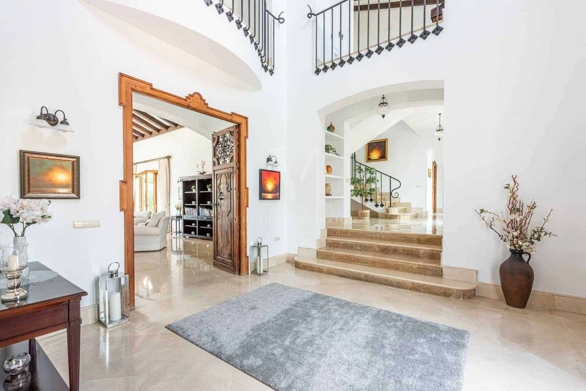 7 Bed Detached Villa in Sotogrande Alto