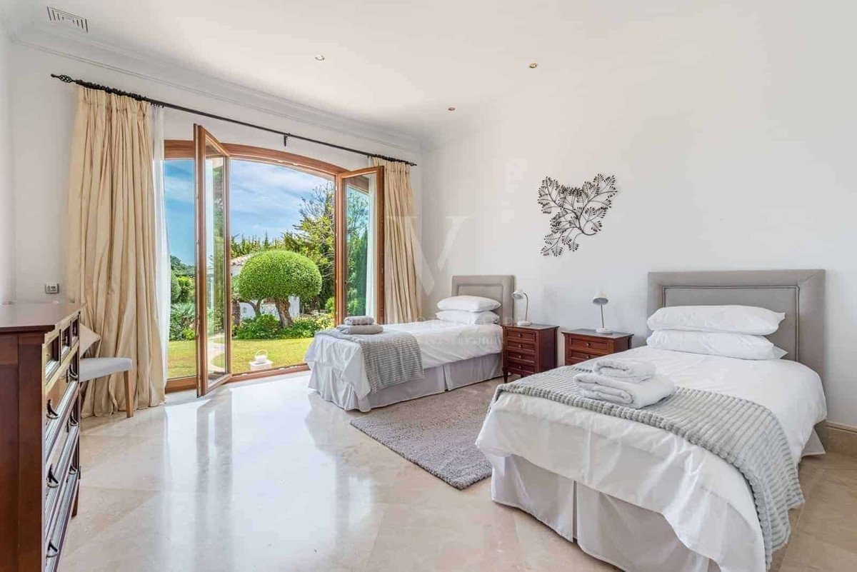 7 Bed Detached Villa in Sotogrande Alto