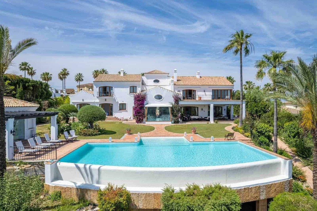 7 Bed Detached Villa in Sotogrande Alto