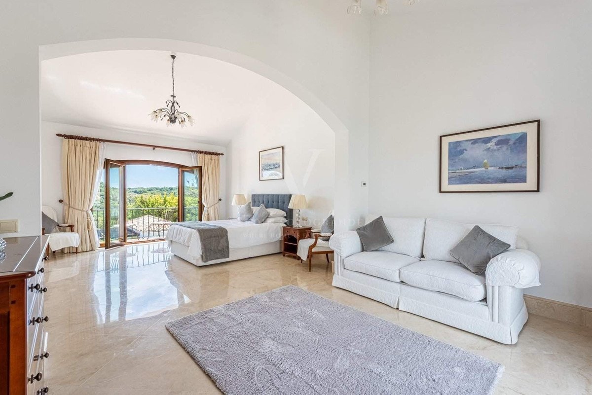 7 Bed Detached Villa in Sotogrande Alto