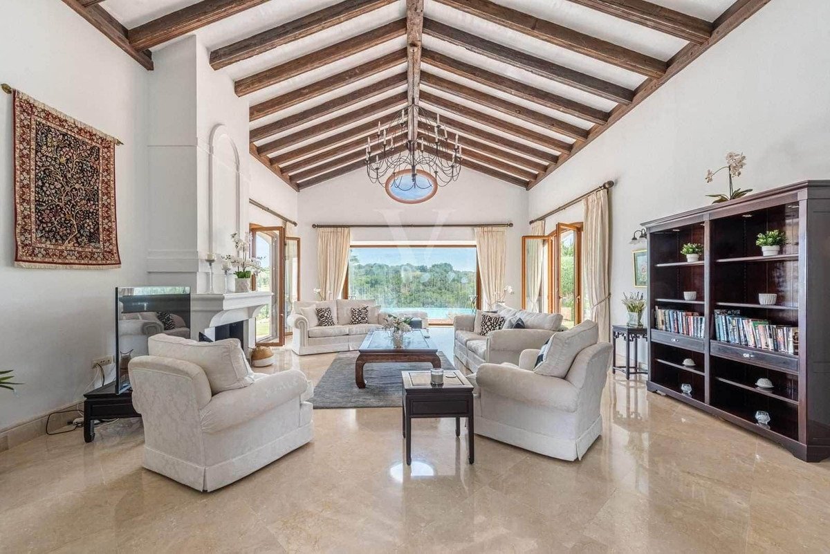 7 Bed Detached Villa in Sotogrande Alto