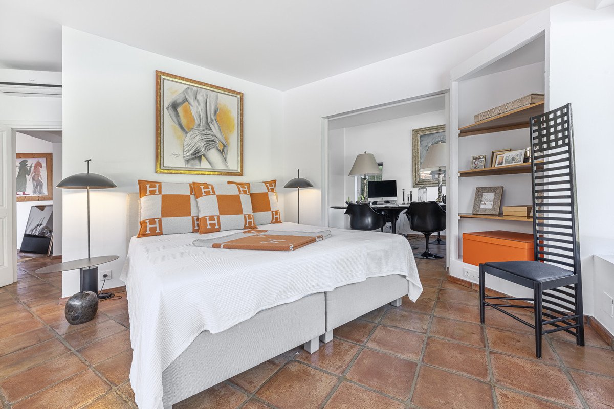 6 Bed Detached Villa in Sotogrande Alto