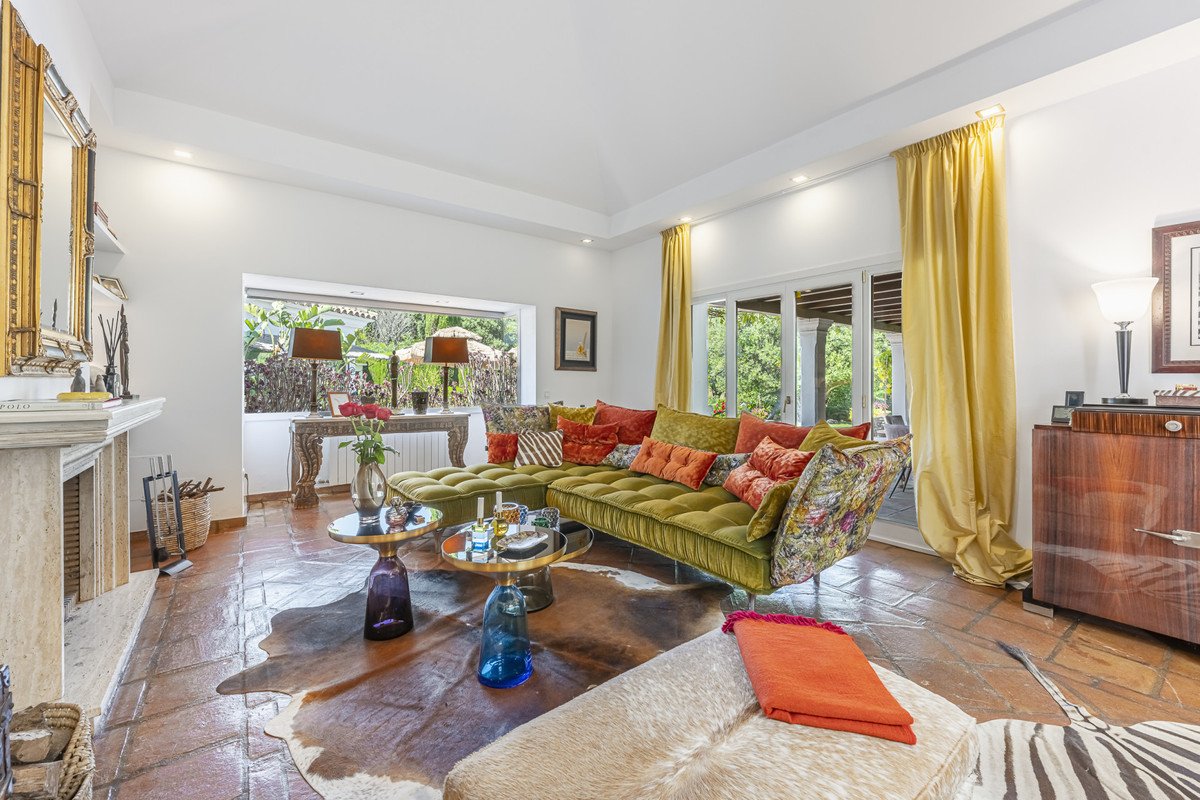 6 Bed Detached Villa in Sotogrande Alto