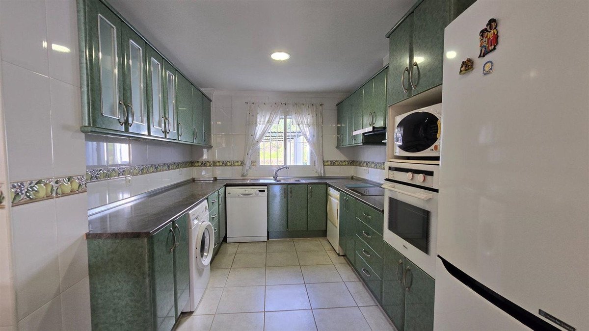 2 Bed Ground Floor Apartment in La Quinta