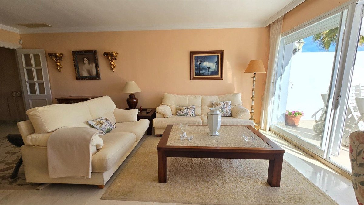 2 Bed Ground Floor Apartment in La Quinta
